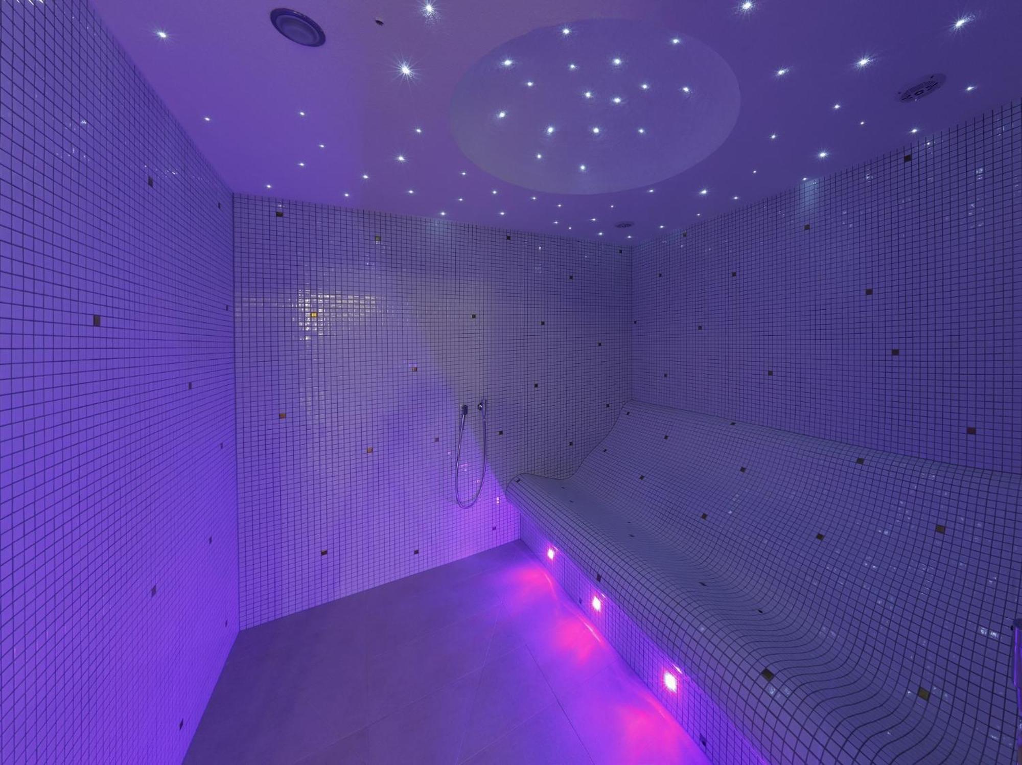 Esmarin Wellness Hotel Mníšek pod Brdy Bagian luar foto