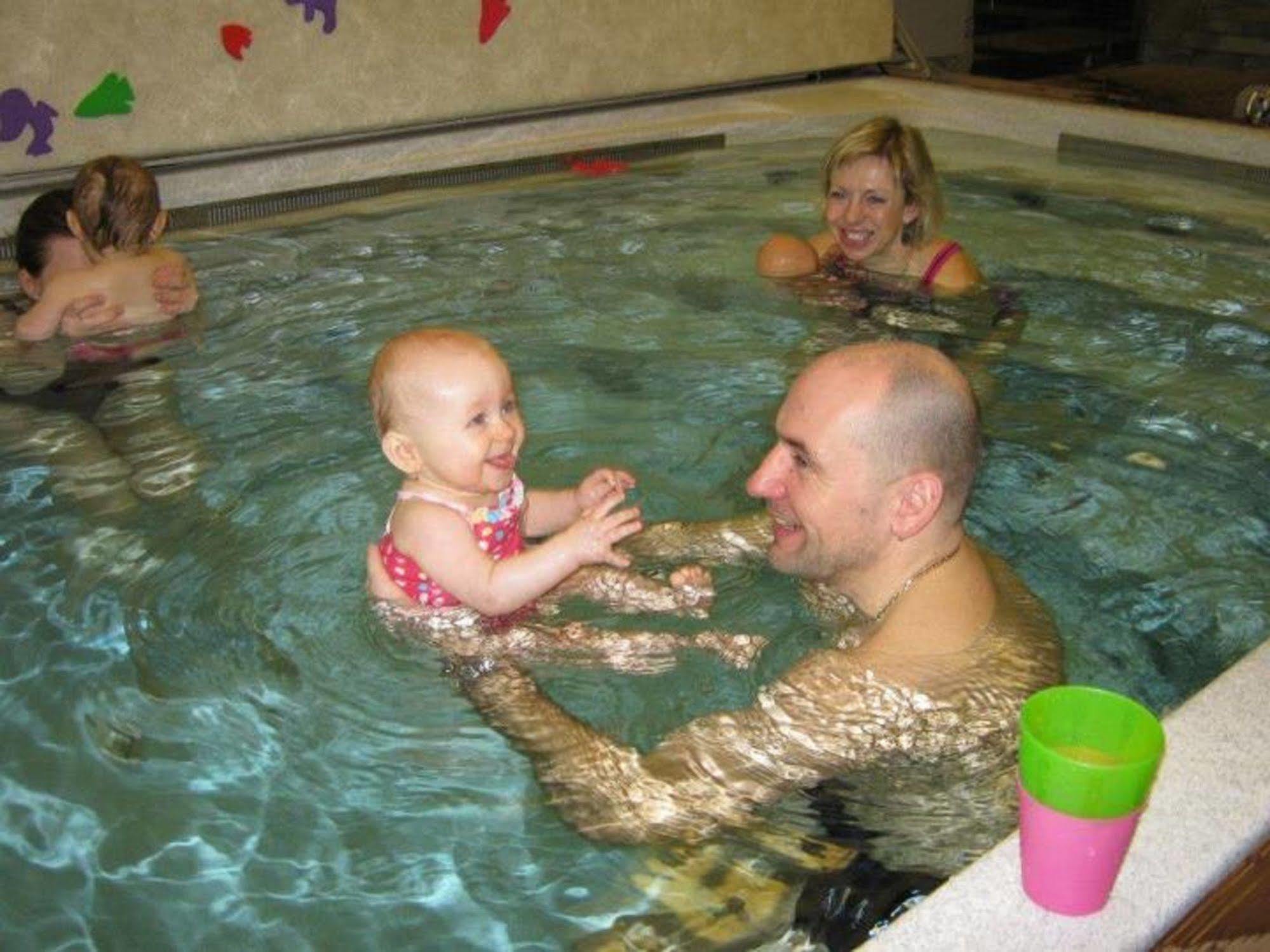 Esmarin Wellness Hotel Mníšek pod Brdy Bagian luar foto
